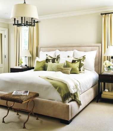 Bedroom design with luxurious bedding.